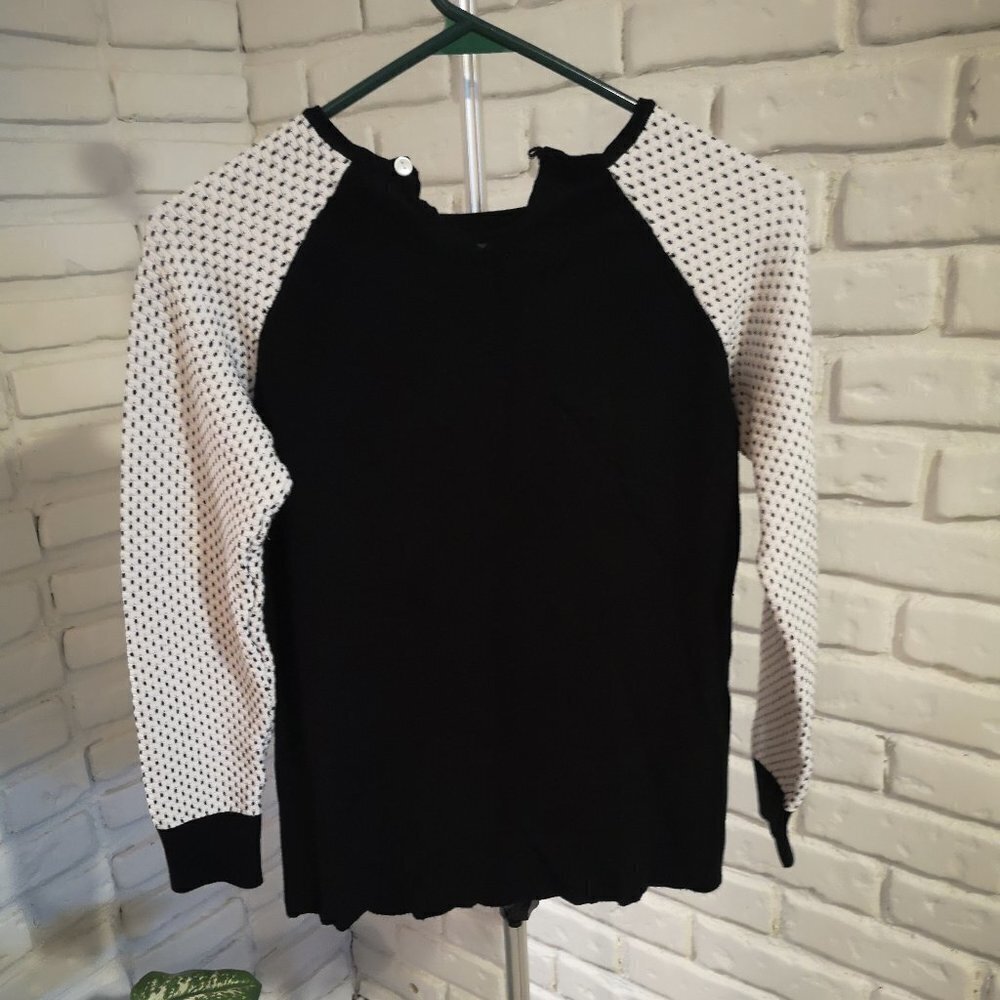 Reitmans Ladies Black & White Long Sleeve Sweater - Picture 2 of 9
